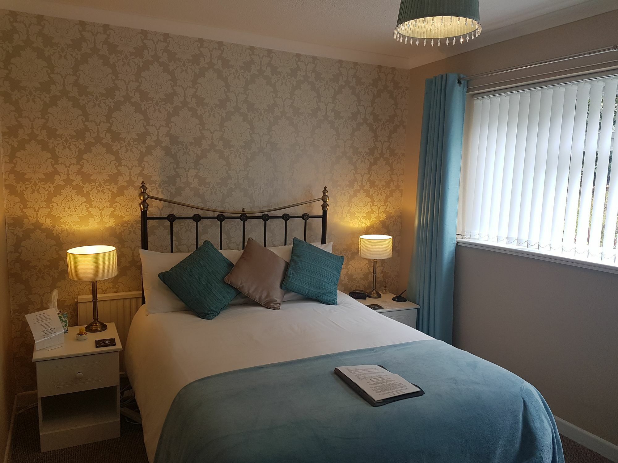 אילפרקומב The Earlsdale Bed And Breakfast מראה חיצוני תמונה